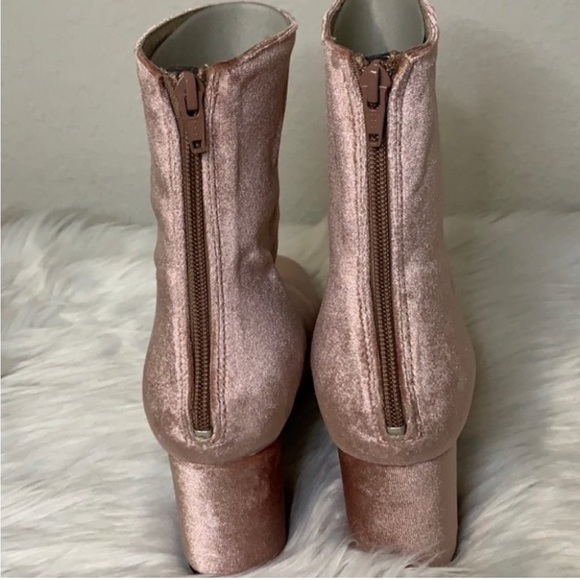 Free People Velvet Cecile Bootie Size 39 Rose Boots Pink Block Heel Velour New - Picture 5 of 10